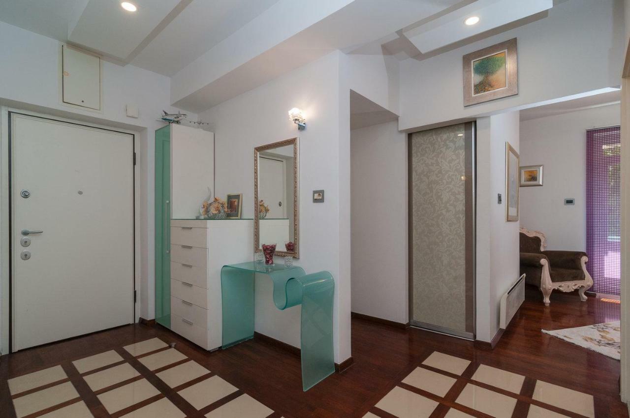 Luxury Rooms 7Heaven Suite Apartment Split Exterior photo
